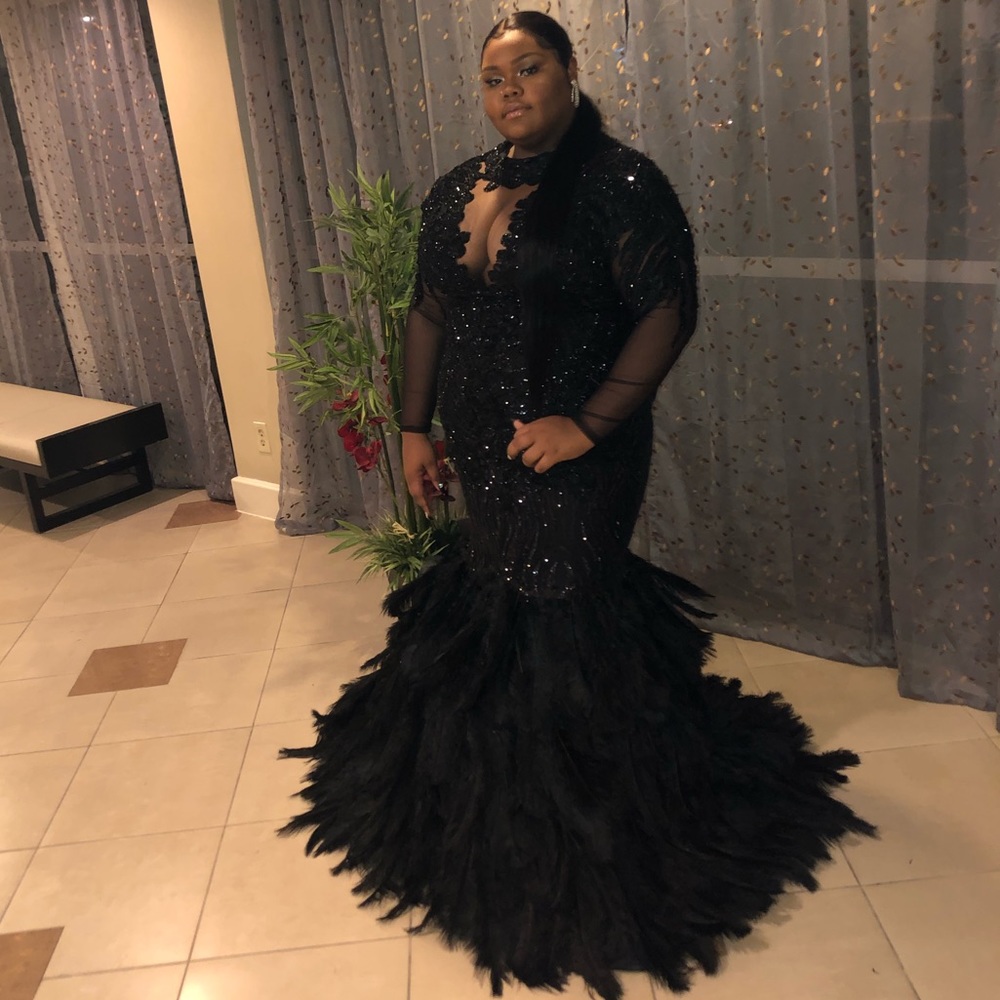 For The Luv of Black Gown 🖤